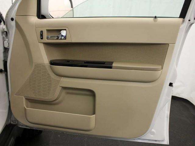 Ford Escape 2012 photo 24